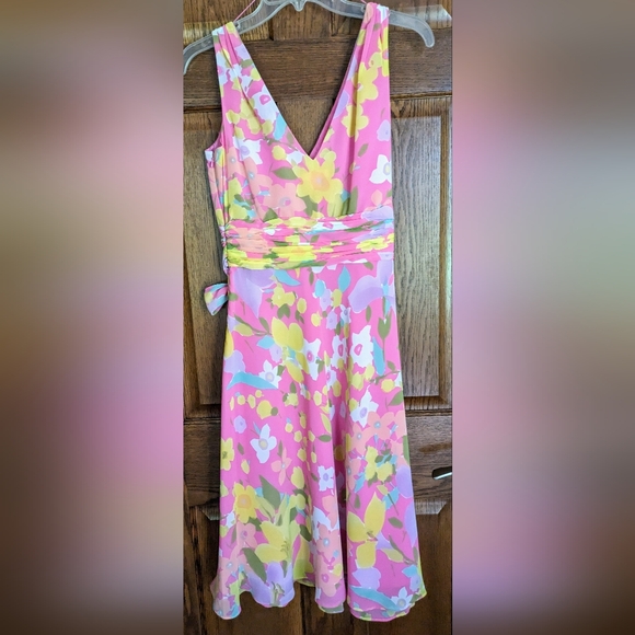 NWOT London Times Floral & Flowy Sleeveless V-Neck Dress - Size 10 - Picture 4 of 7